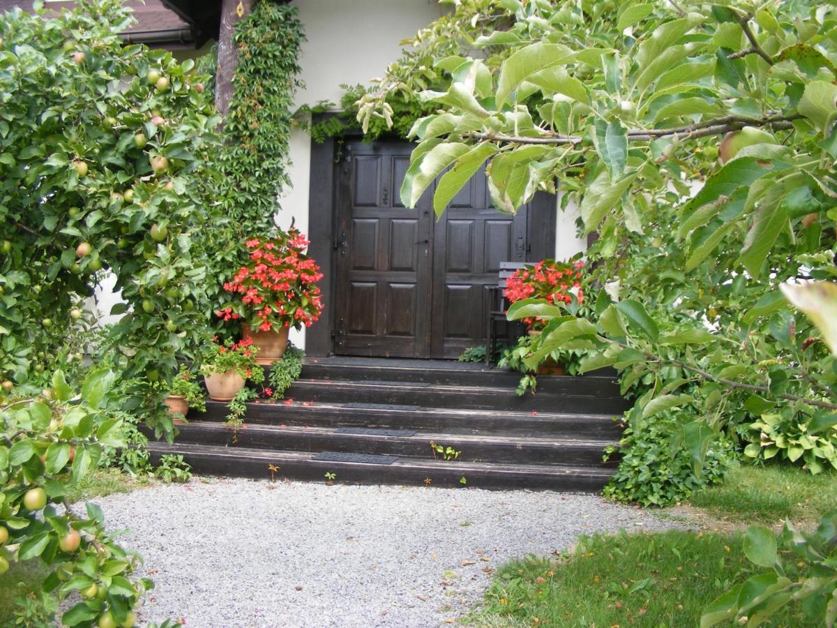 Dworek Lachowicze Grzegorzewice Exterior photo